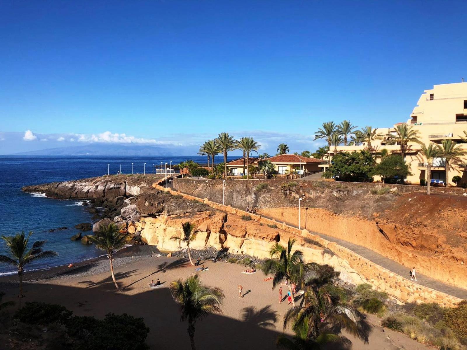 Blue Bay Paradise - Beach Front Apartment With Sea View プラヤ・パライソ エクステリア 写真