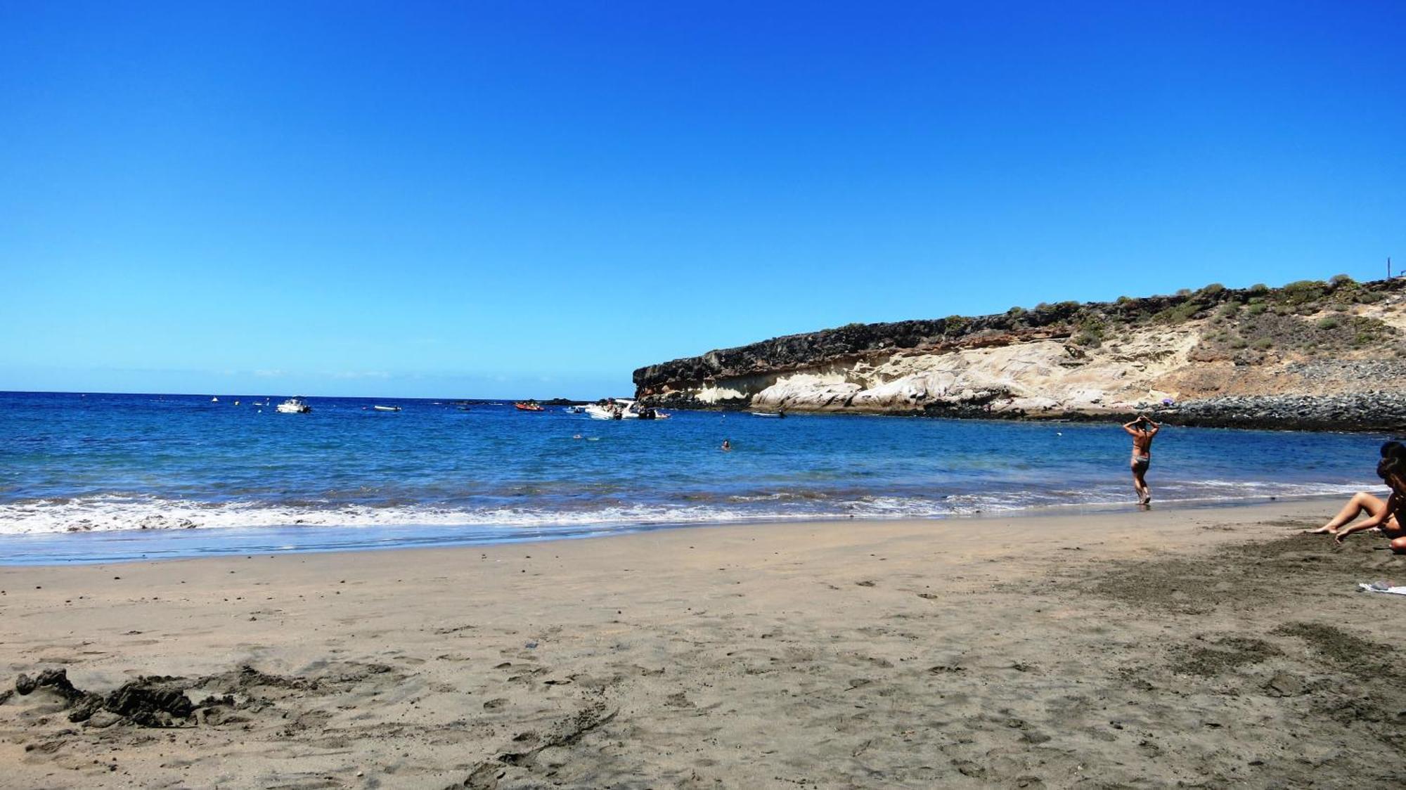 Blue Bay Paradise - Beach Front Apartment With Sea View プラヤ・パライソ エクステリア 写真