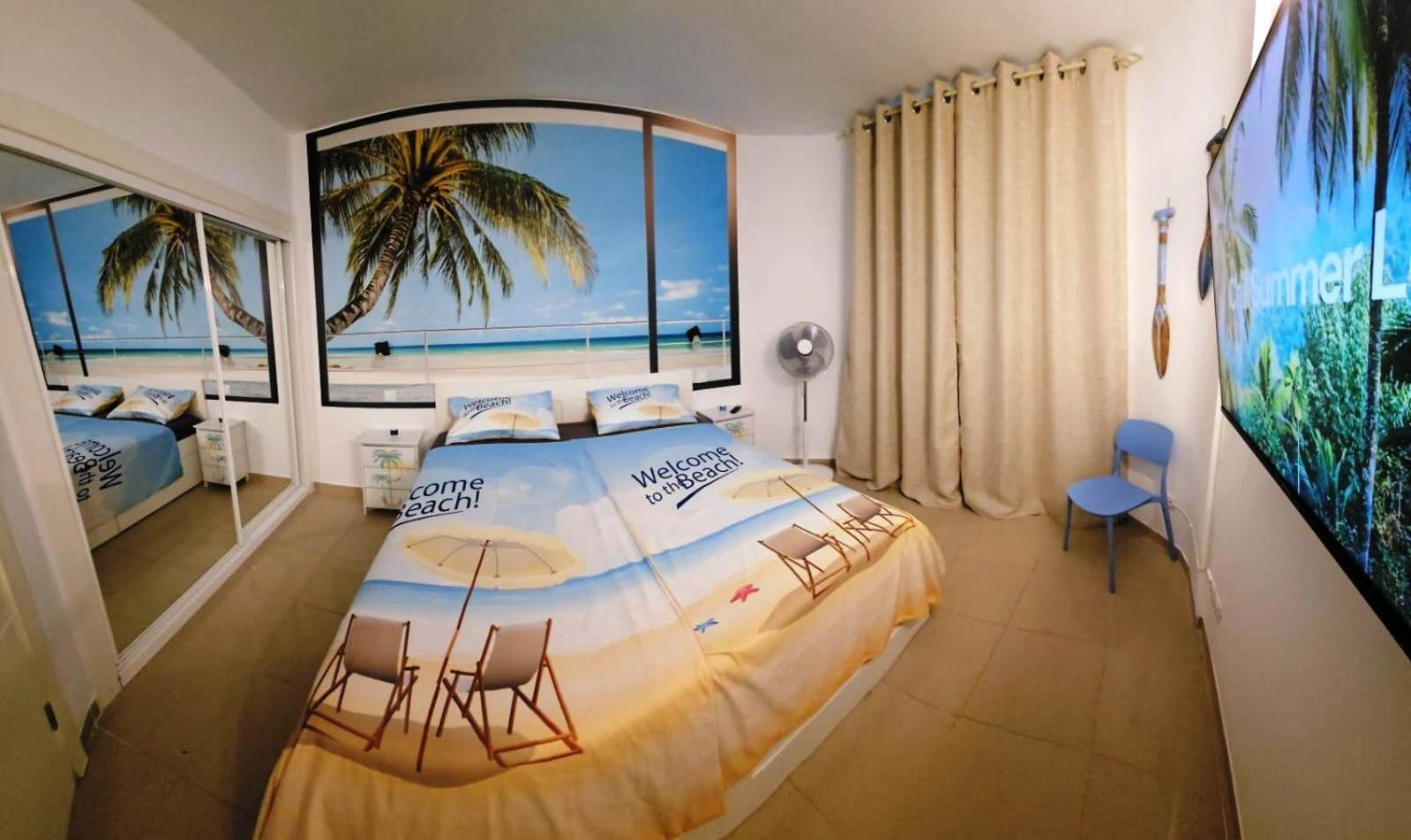 Blue Bay Paradise - Beach Front Apartment With Sea View プラヤ・パライソ エクステリア 写真