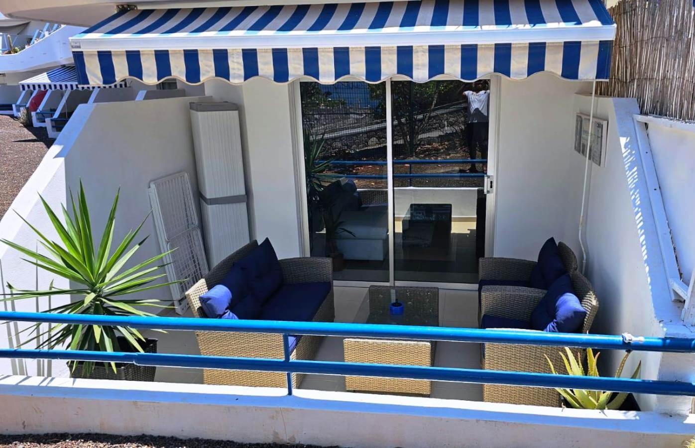 Blue Bay Paradise - Beach Front Apartment With Sea View プラヤ・パライソ エクステリア 写真